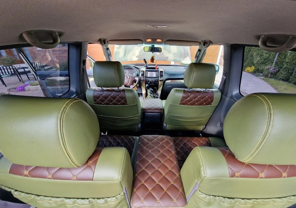 Toyota Land Cruiser cena 124000 przebieg: 220000, rok produkcji 2007 z Brzeziny małe 781